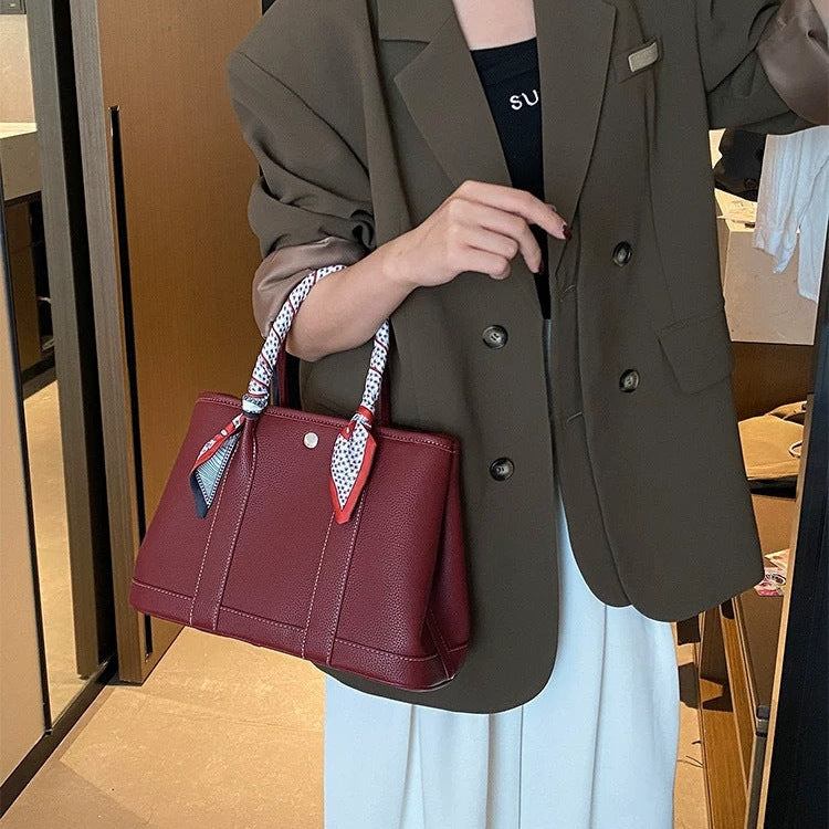 Classic Soft Tote 30cm | Premium PU Daily Handbag – GREEN Factory