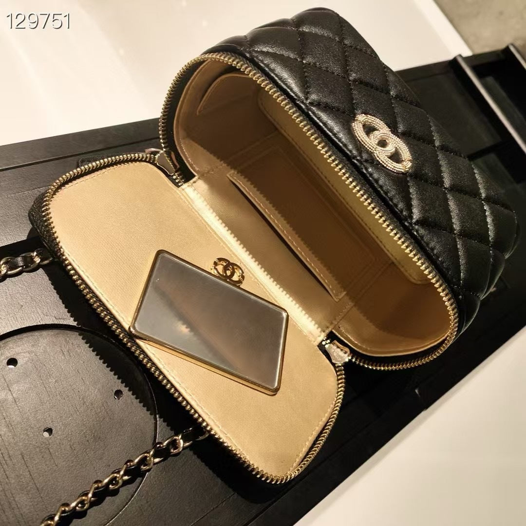 C Series · Genuine Leather Quilted Medium Vanity Crossbody Bag – Double Zipper | 4 Colors | Greenyuna