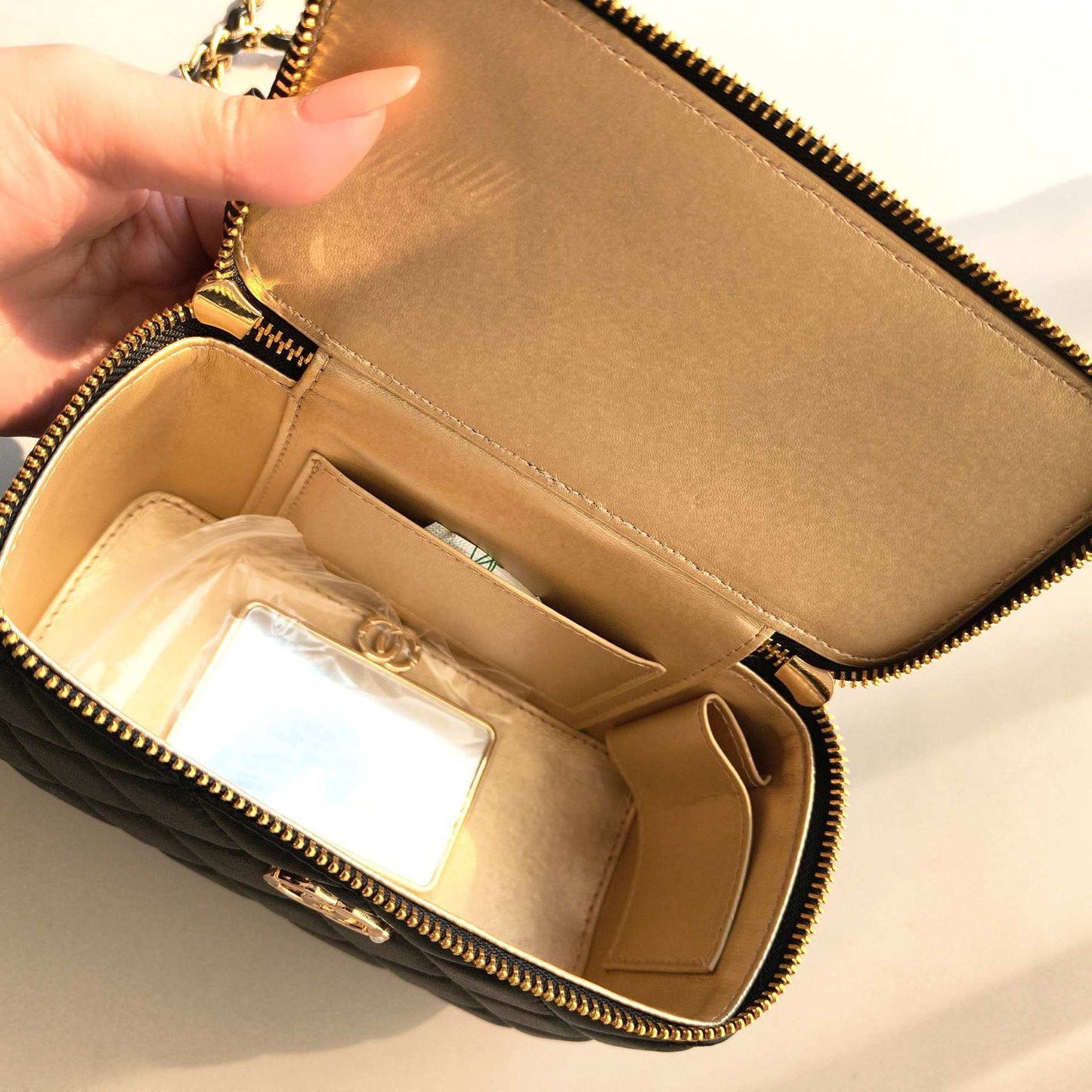 C Series · Genuine Leather Quilted Medium Vanity Box Bag – Pearl & Chain Strap | 4 Colors | Greenyuna