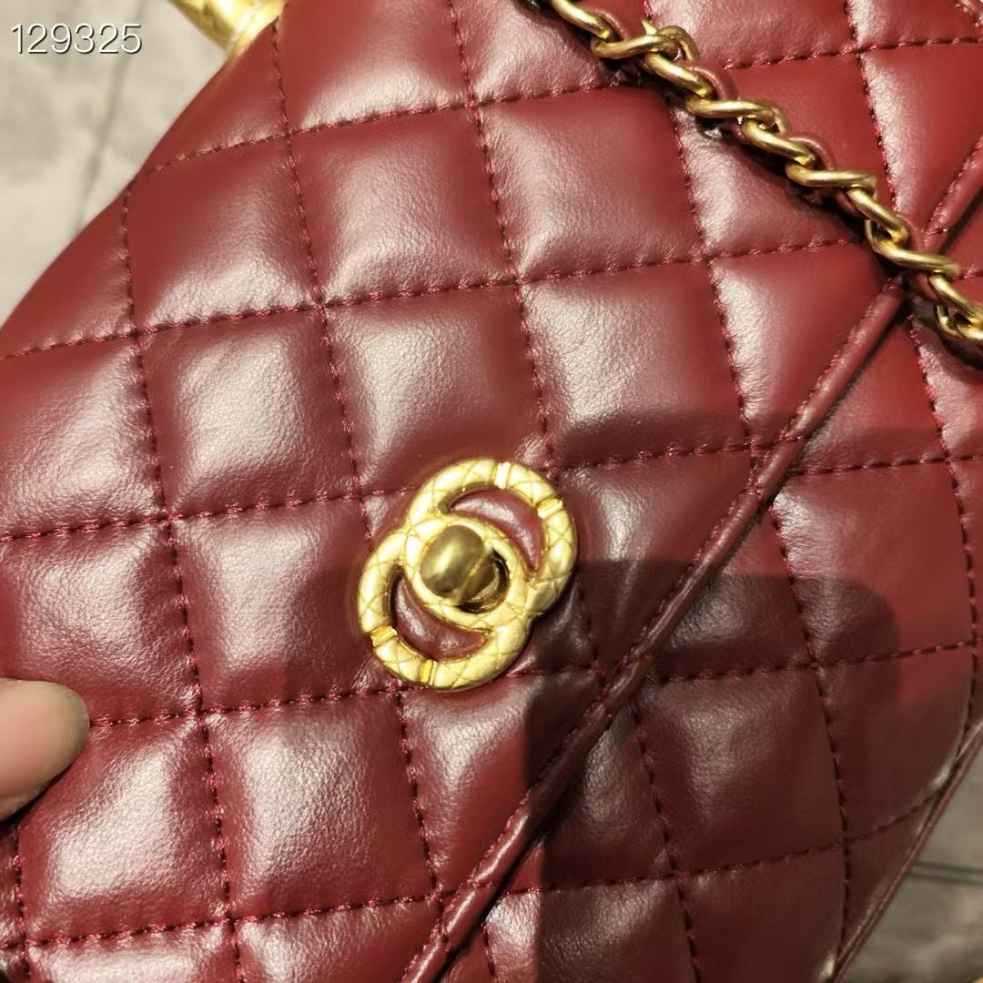 C Series · Genuine Leather Quilted Twisted-Metal Handle Flap Bag – 4 Colors | Elegant Top Handle | Greenyuna