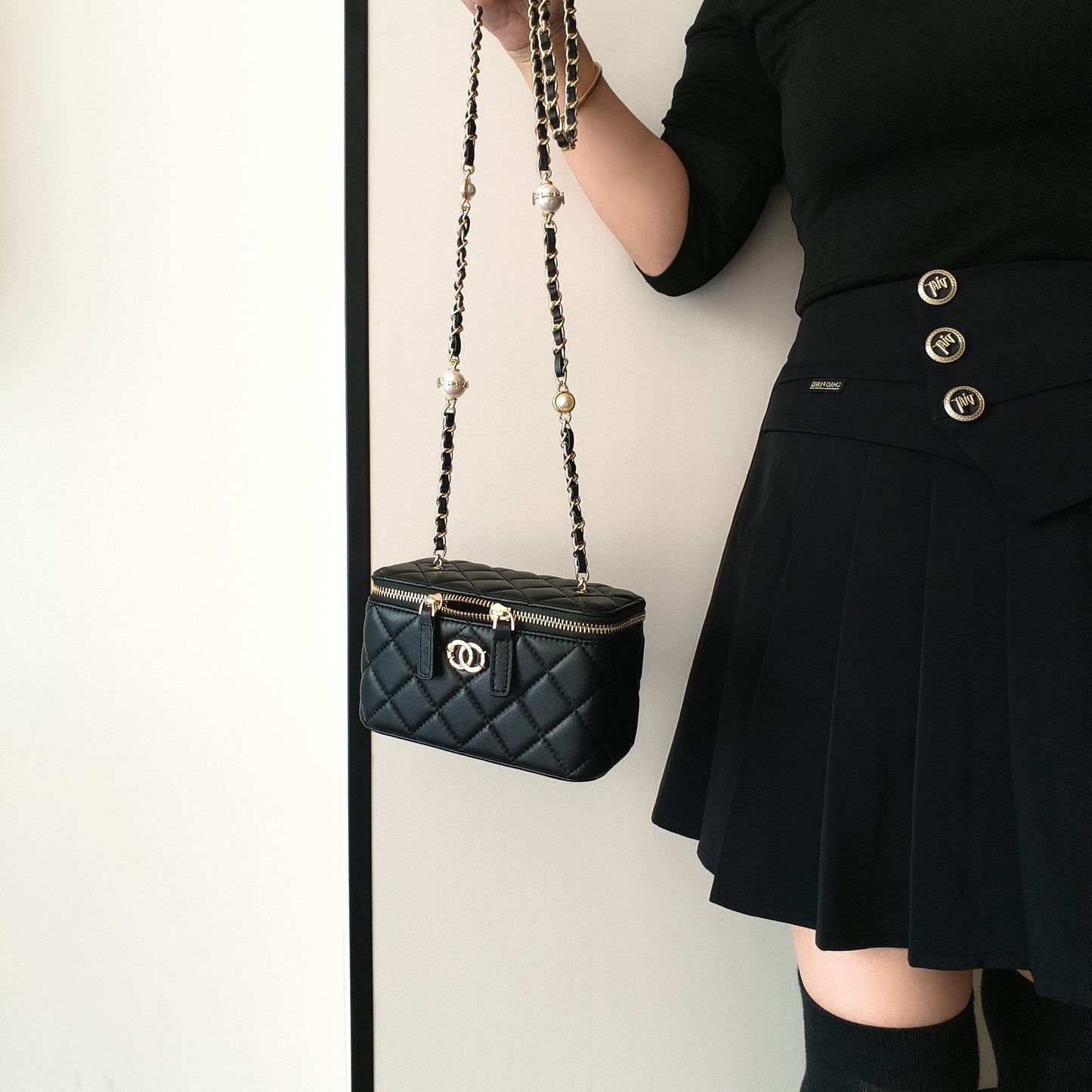 C Series · Genuine Leather Quilted Medium Vanity Box Bag – Pearl & Chain Strap | 4 Colors | Greenyuna