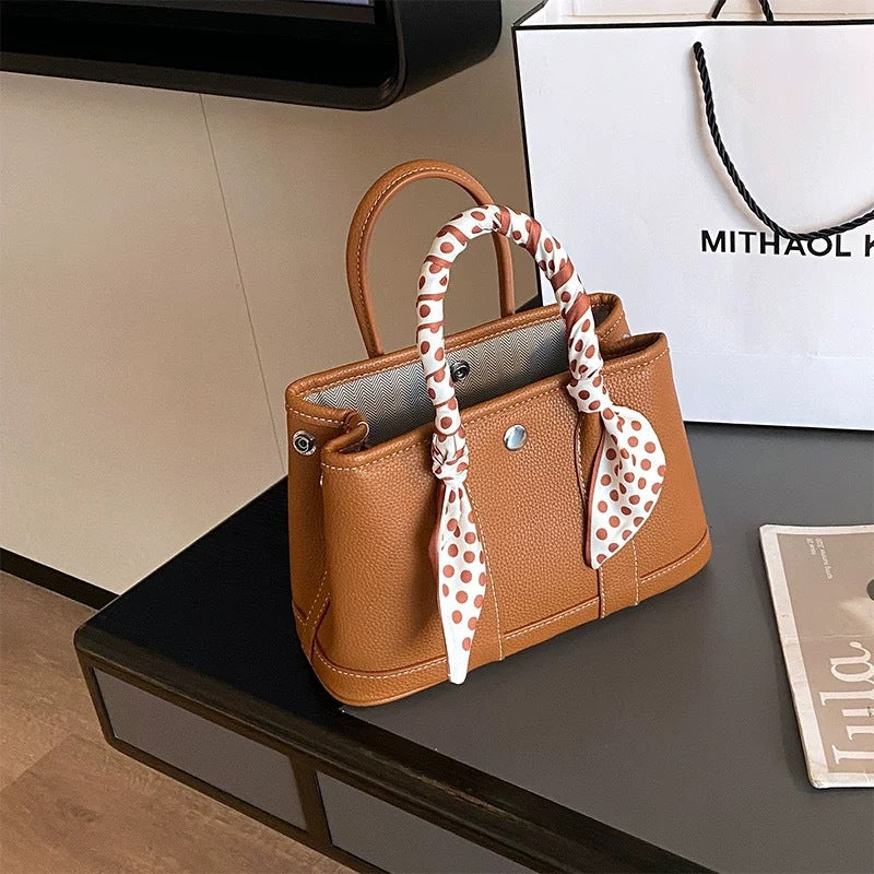 Classic Soft Tote 30cm | Premium PU Daily Handbag – GREEN Factory