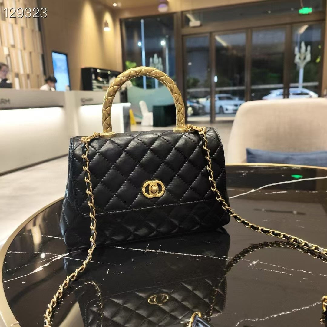 C Series · Genuine Leather Quilted Twisted-Metal Handle Flap Bag – 4 Colors | Elegant Top Handle | Greenyuna