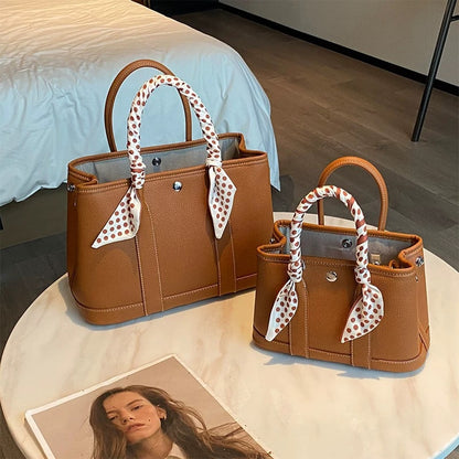 Classic Soft Tote 30cm | Premium PU Daily Handbag – GREEN Factory