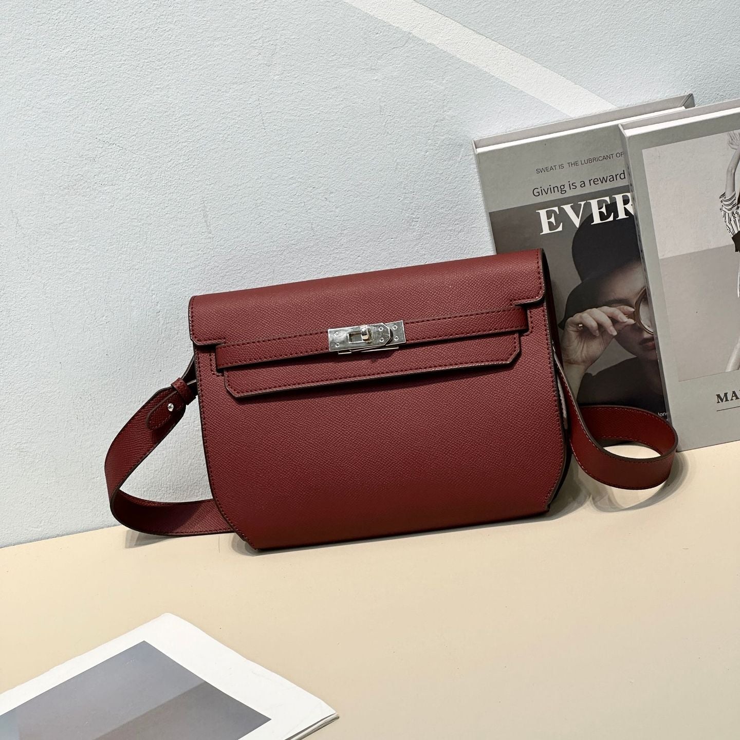 H Series 25 cm Structured Shoulder Bag – 23-0405 | Silver Hardware