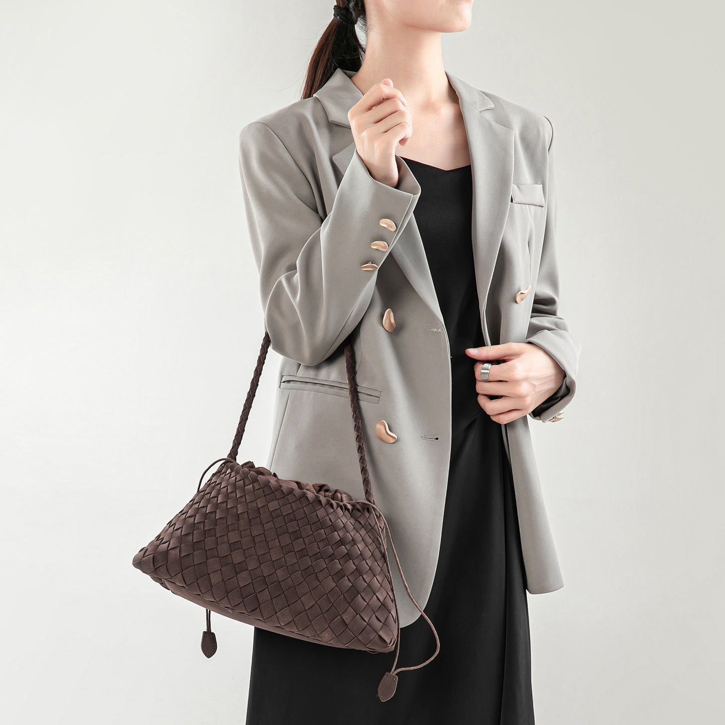 D Series Soft Woven PU Shoulder Bag – 30cm Daily Tote with Drawstring Design