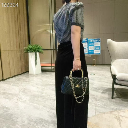 C Series · Genuine Leather Quilted Twisted-Metal Handle Flap Bag – 4 Colors | Elegant Top Handle | Greenyuna