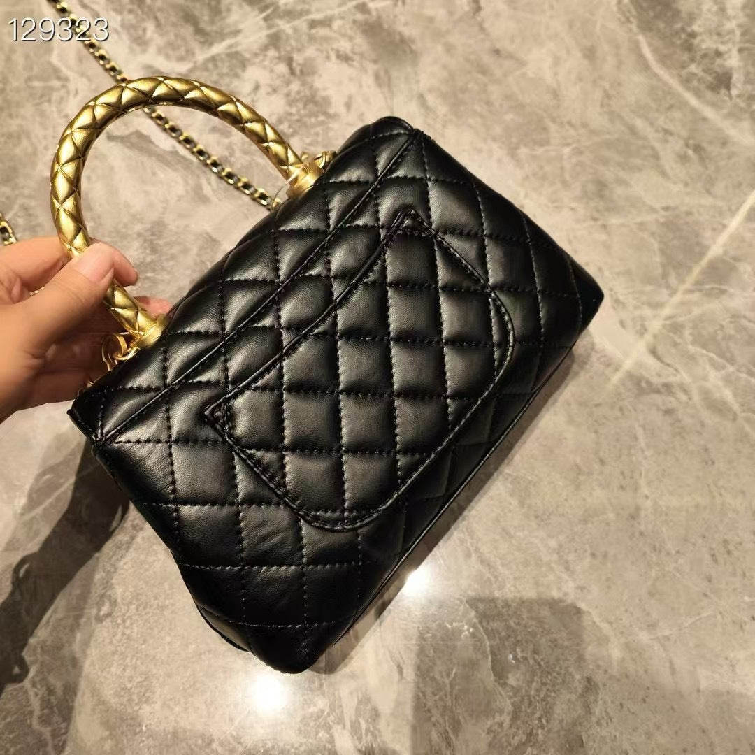 C Series · Genuine Leather Quilted Twisted-Metal Handle Flap Bag – 4 Colors | Elegant Top Handle | Greenyuna