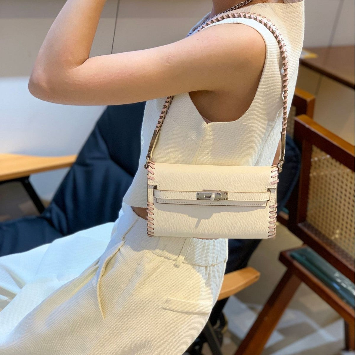 C47 Mini Woven Edge Bag – 19cm Crossbody | Factory Direct Wholesale