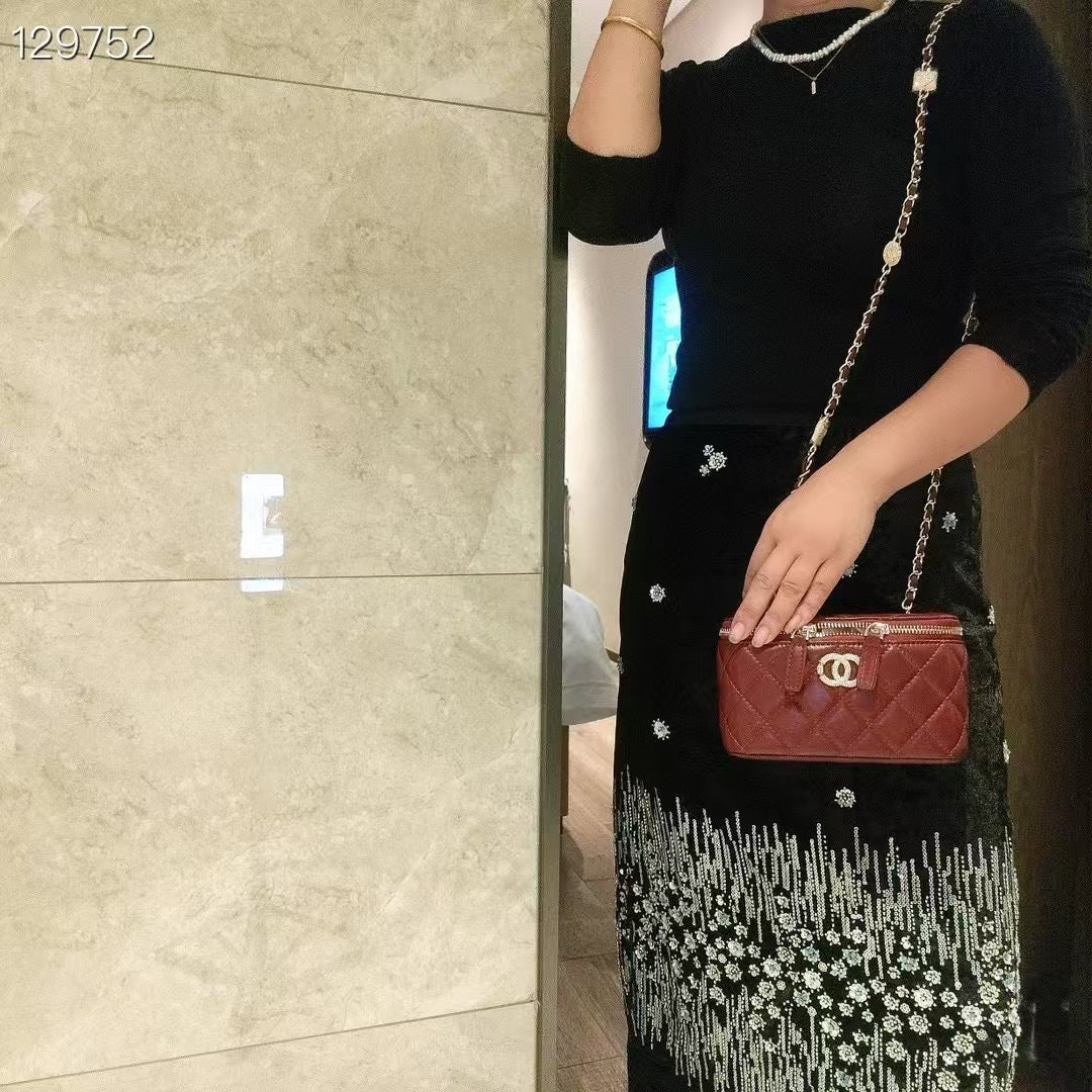 C Series · Genuine Leather Quilted Medium Vanity Crossbody Bag – Double Zipper | 4 Colors | Greenyuna