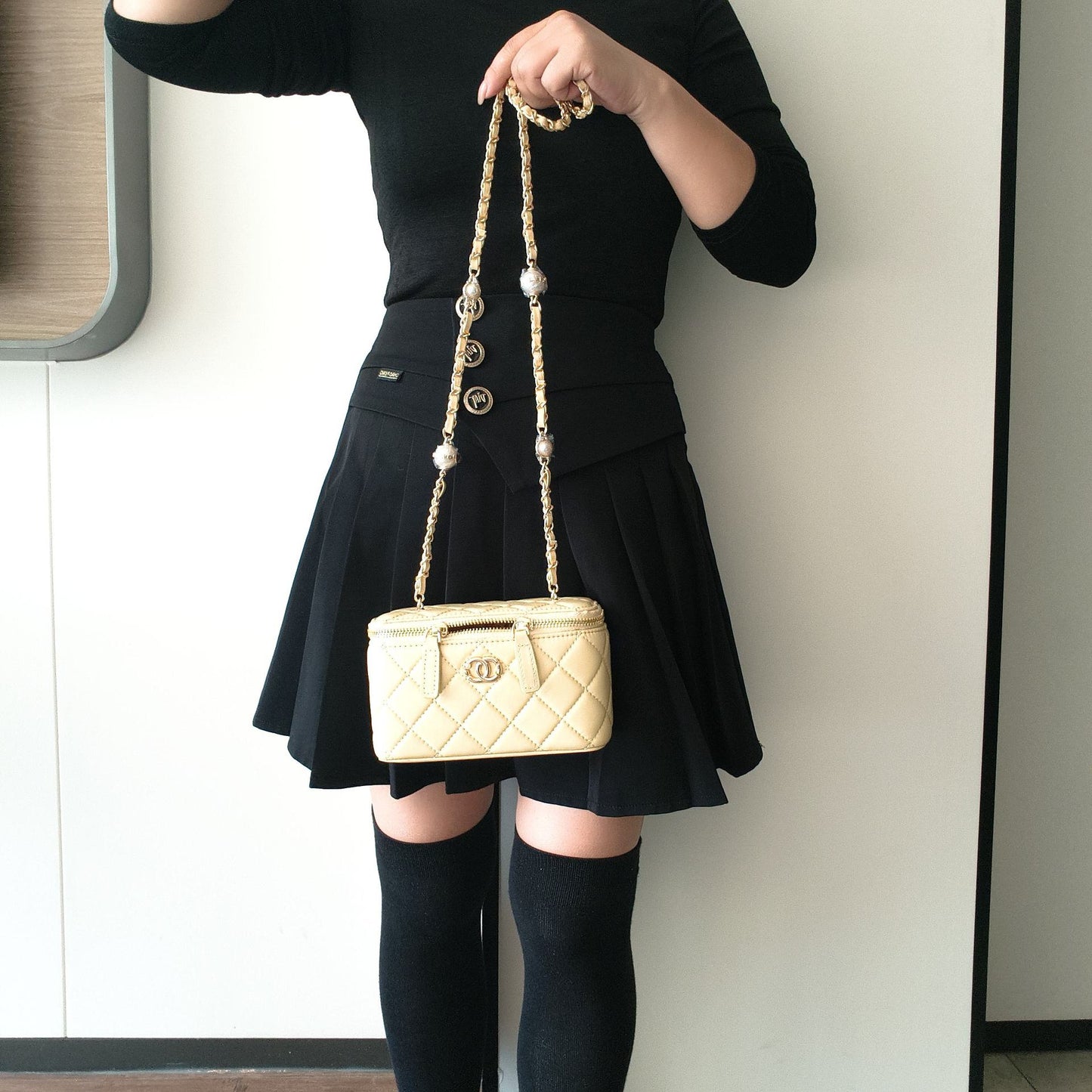 C Series · Genuine Leather Quilted Medium Vanity Box Bag – Pearl & Chain Strap | 4 Colors | Greenyuna