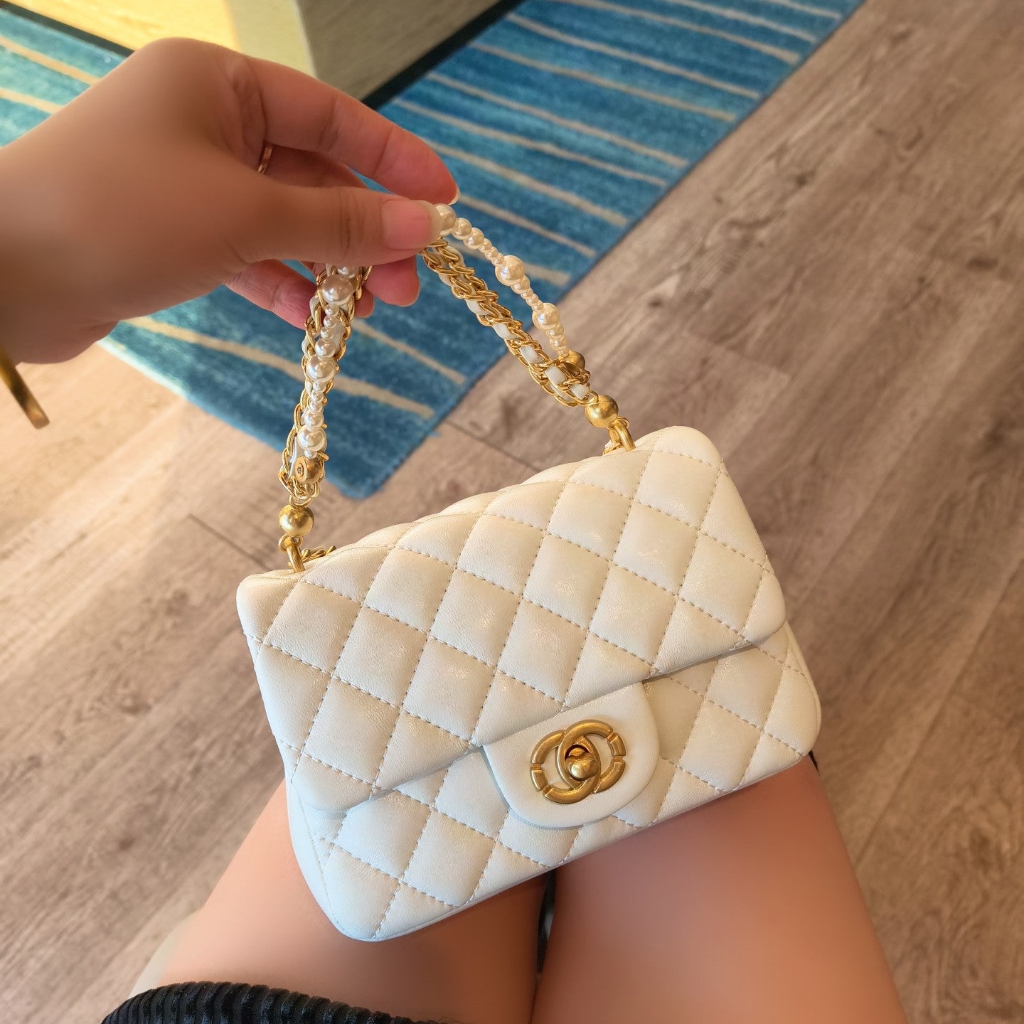 Mini Genuine Leather Quilted Flap Bag – Double Chain Strap | 5 Colors | MOQ 2 | Greenyuna