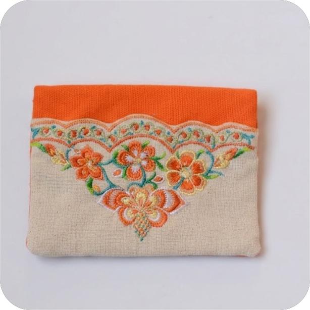 Floral Embroidered Linen Tissue Holder