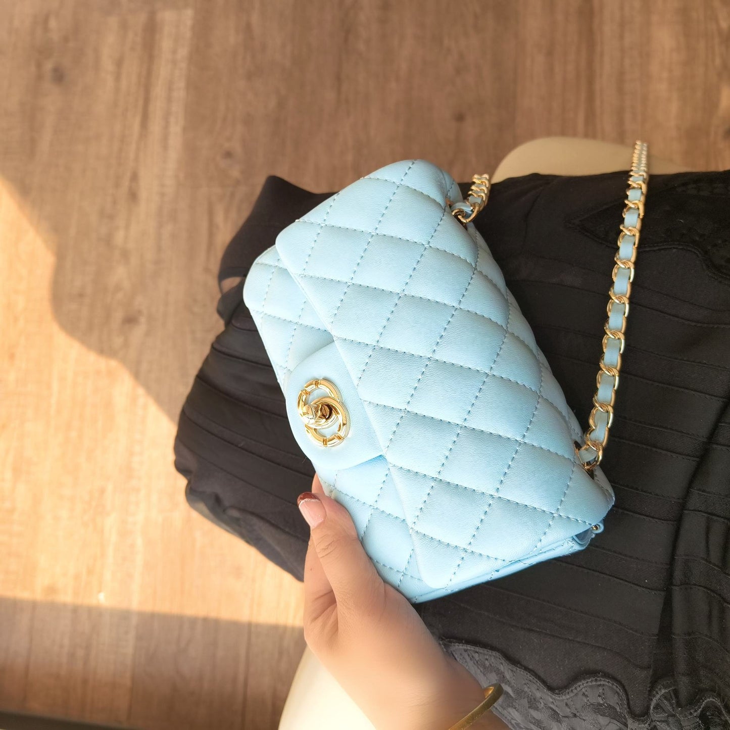 C Series · Mini Genuine Leather Quilted Flap Chain Bag – 6 Colors | Crossbody & Shoulder | Greenyuna