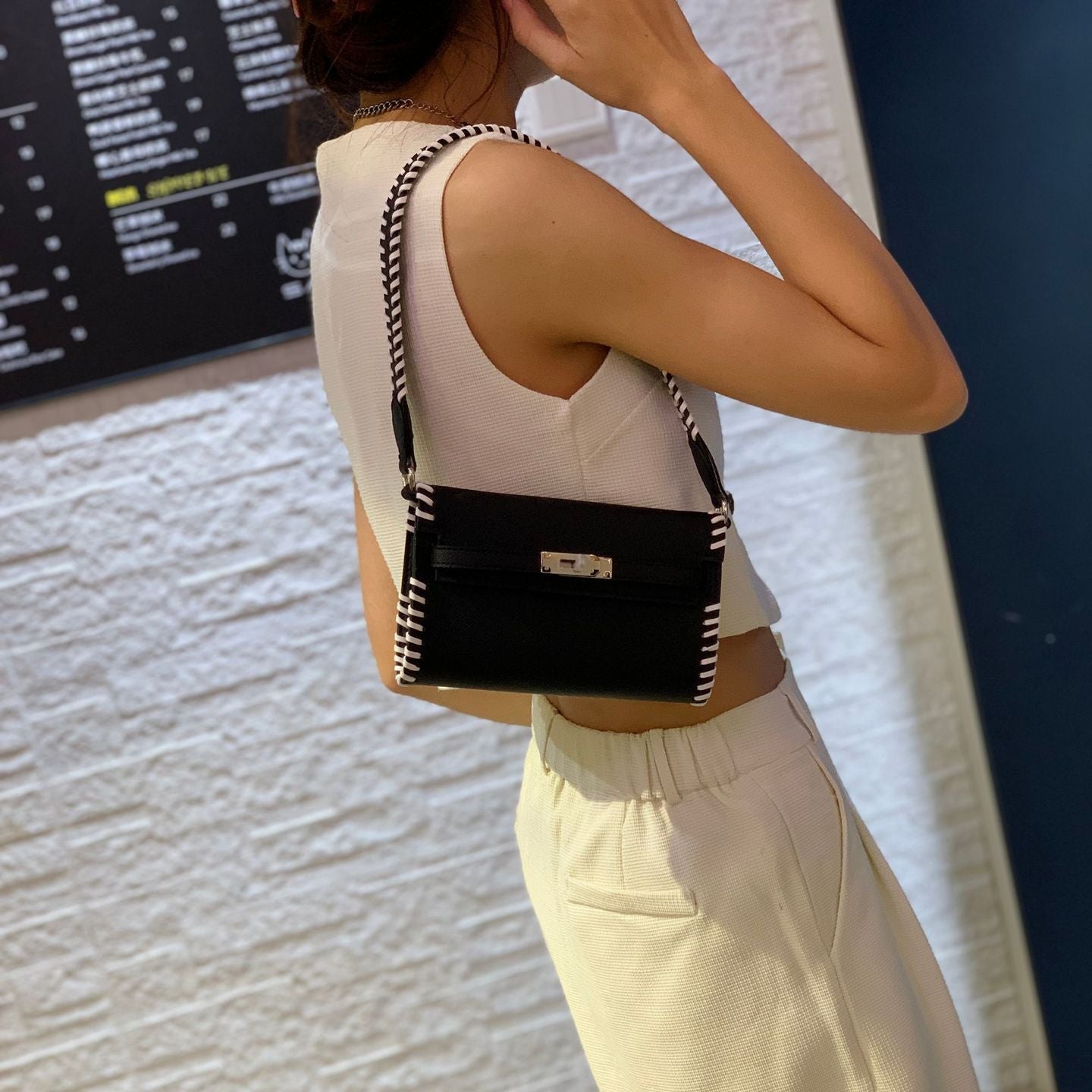 C47 Mini Woven Edge Bag – 19cm Crossbody | Factory Direct Wholesale