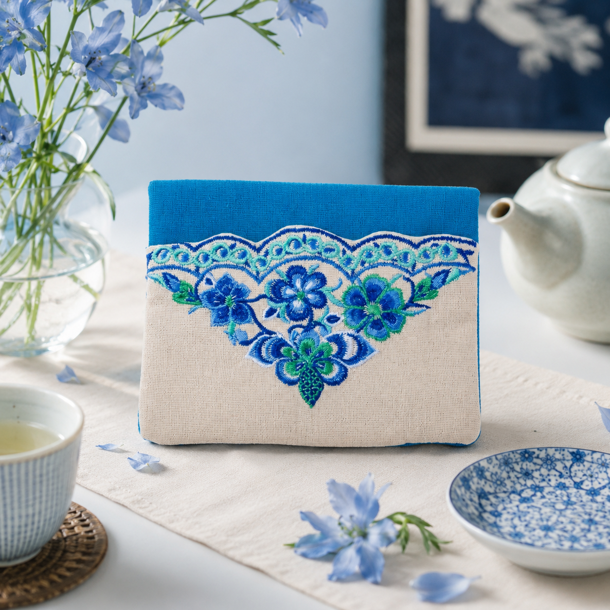Floral Embroidered Linen Tissue Holder